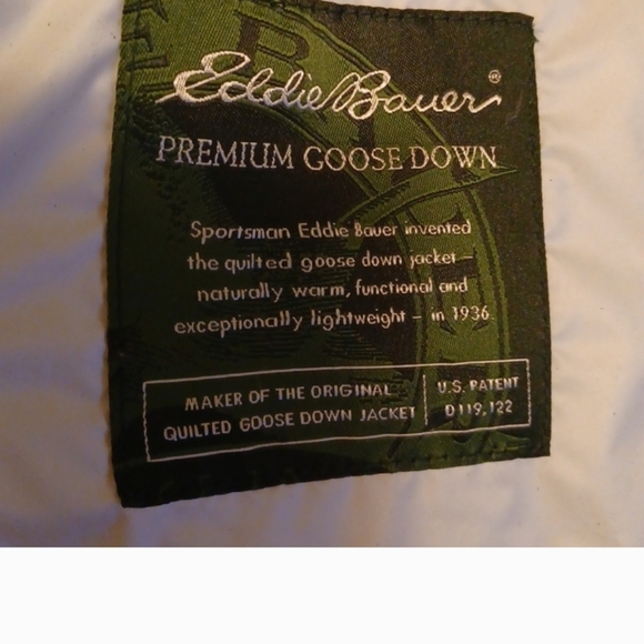 Eddie Bauer Ivory Quilted Vest with Dark Accents - Picture 4 of 5